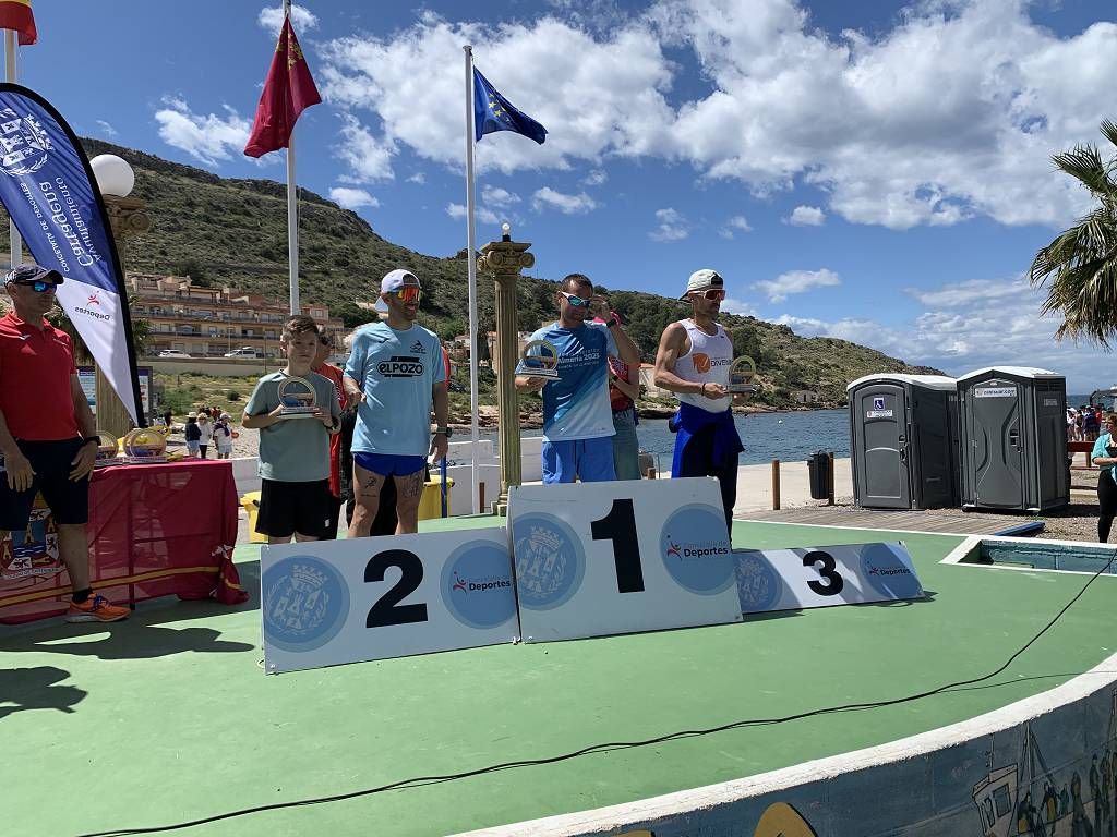 Imágenes de la carrera popular en La Azohia este sábado