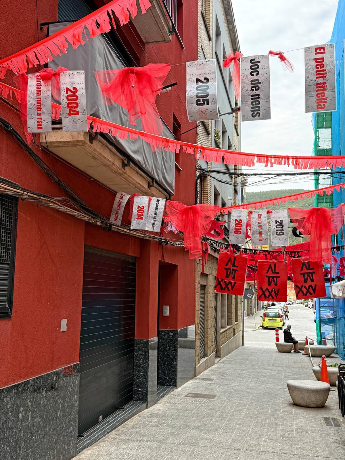 El carrer Vilanova, de la colla Altatxu