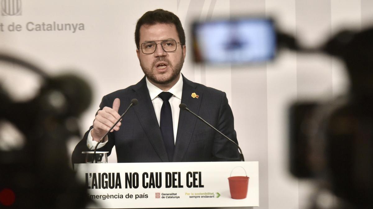 El presidente de la Generalitat, Pere Aragonès, ofrece una rueda de prensa tras la comisión interdepartamental de la sequía, en la Generalitat.