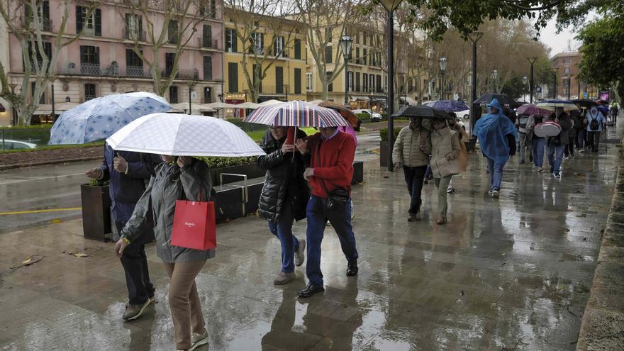 El mal tiempo convierte marzo en un &quot;desastre&quot; para bares y restaurantes de Mallorca