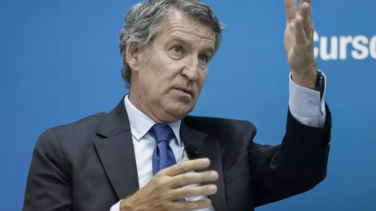 Feijóo, sin citar a Montoro, defiende "investigar lo que haya que investigar" ante cualquier caso de corrupción