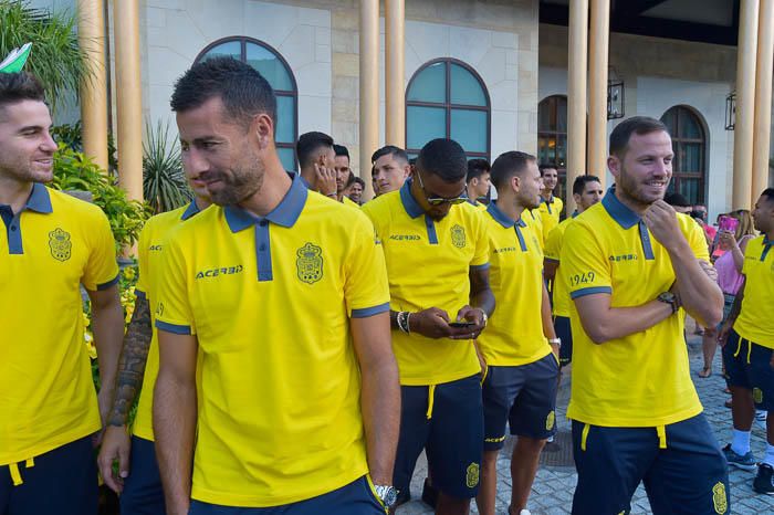 Llegada de la Unión Deportiva Las Palmas al ...