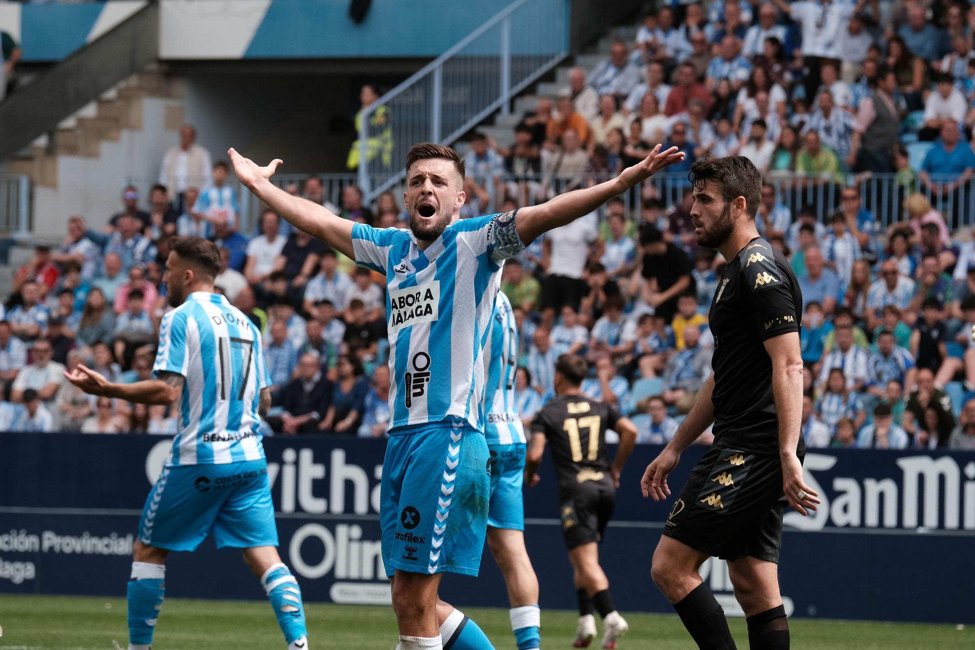 Málaga CF - AD Ceuta en La Rosaleda.