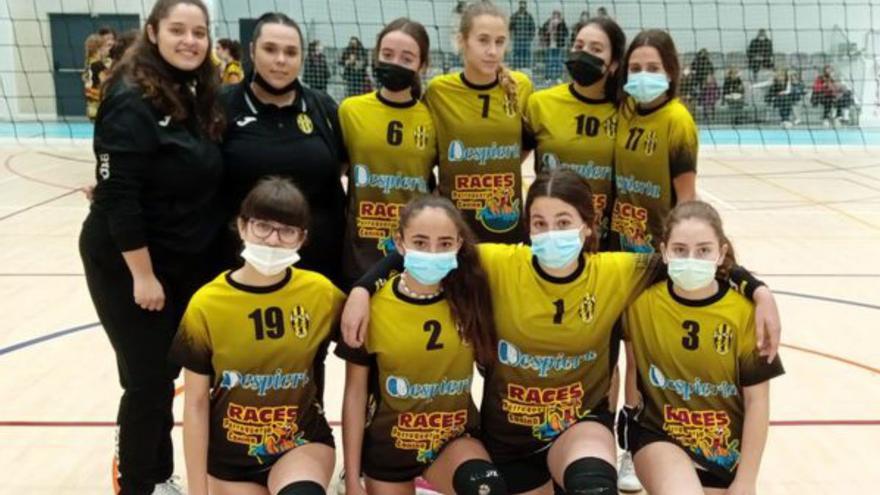 Voleibol Las infantiles y los equipos benjamines del Real de Gandia CF triunfan