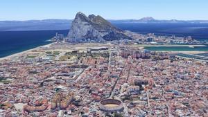 Imagen de La Línea de la Concepción y Gibraltar. Al fondo, Marruecos.