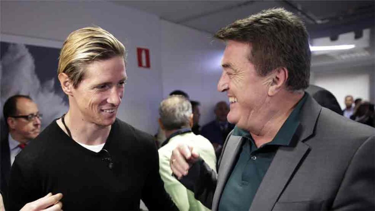 Antic, junto a Fernando Torres