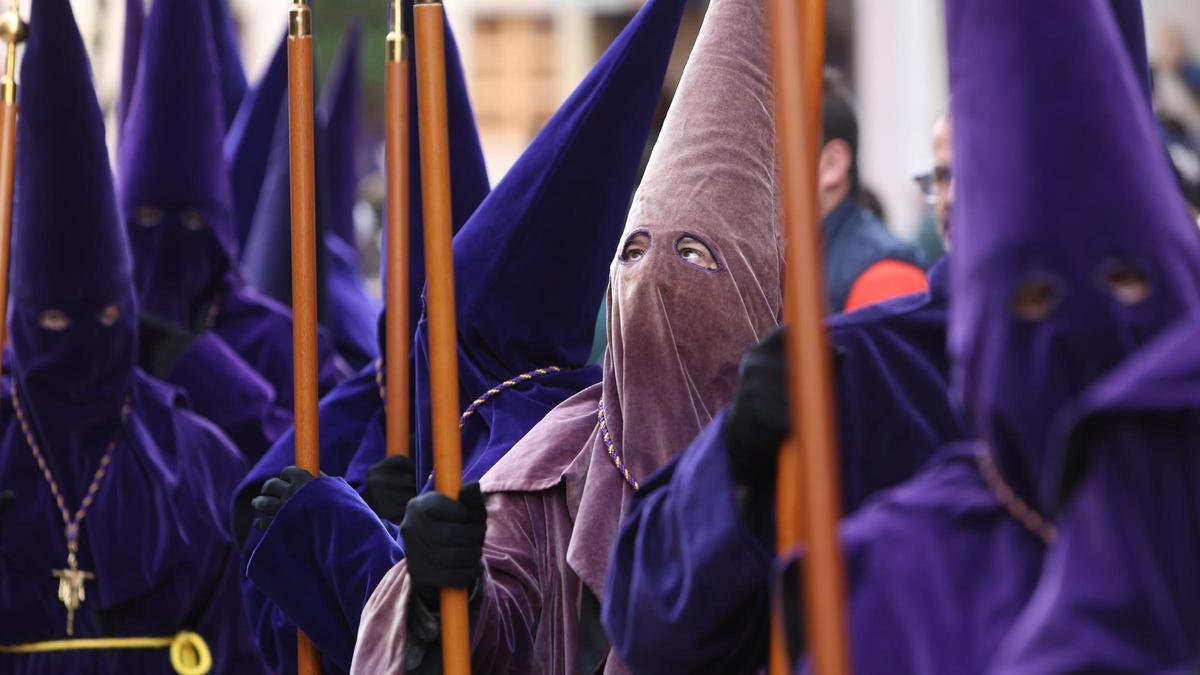 Cofrades de la Vera Cruz un Jueves Santo.