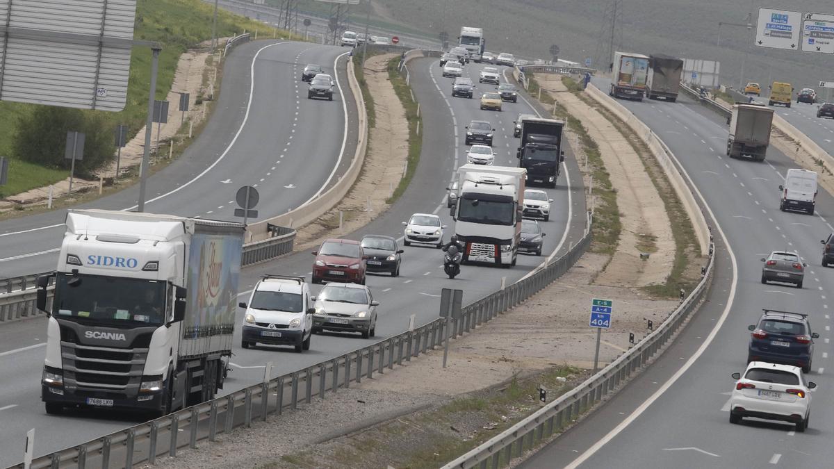 Circulación en la autovía A-4.