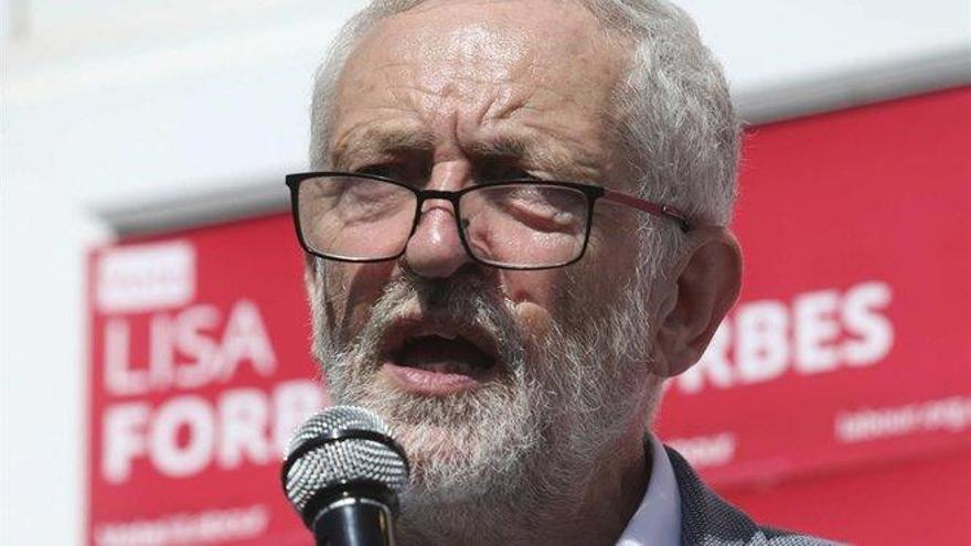 Corbyn acusa a Trump de interferir en los asuntos internos británicos