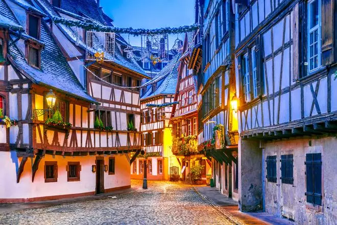 El destino navideño favorito  para el puente de diciembre: tiene el mercadillo navideño más antiguo de Francia