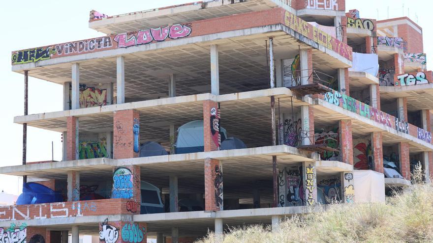 Sant Josep inicia el proceso para derribar la estructura de Punta Xinxó donde viven 87 personas