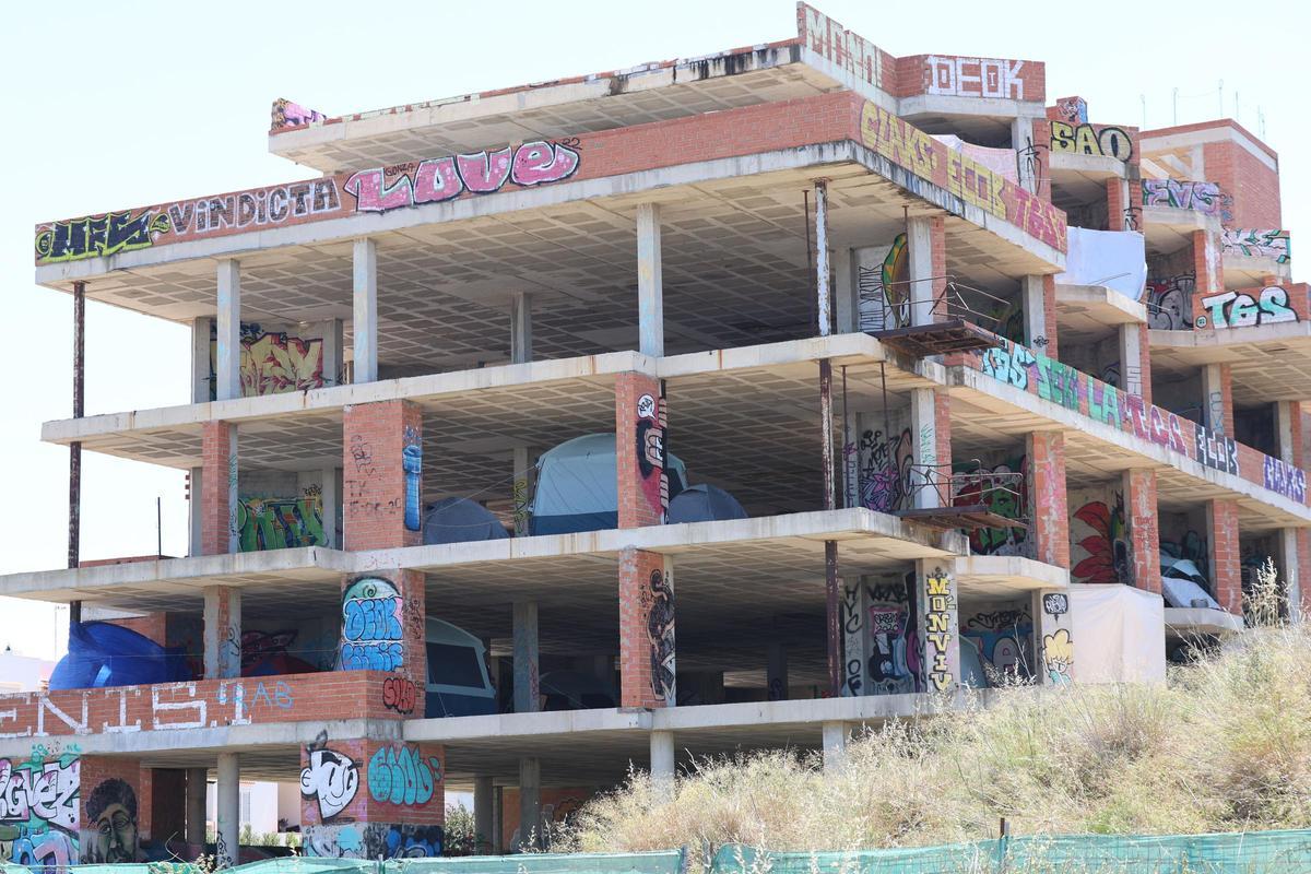 Sant Josep inicia el proceso para derribar la estructura de Punta Xinxó donde viven 87 personas