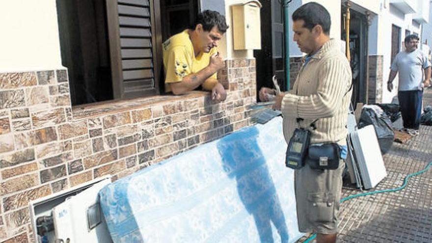 Quince familias de Argana piden ayuda para sus casas tras la tromba de agua