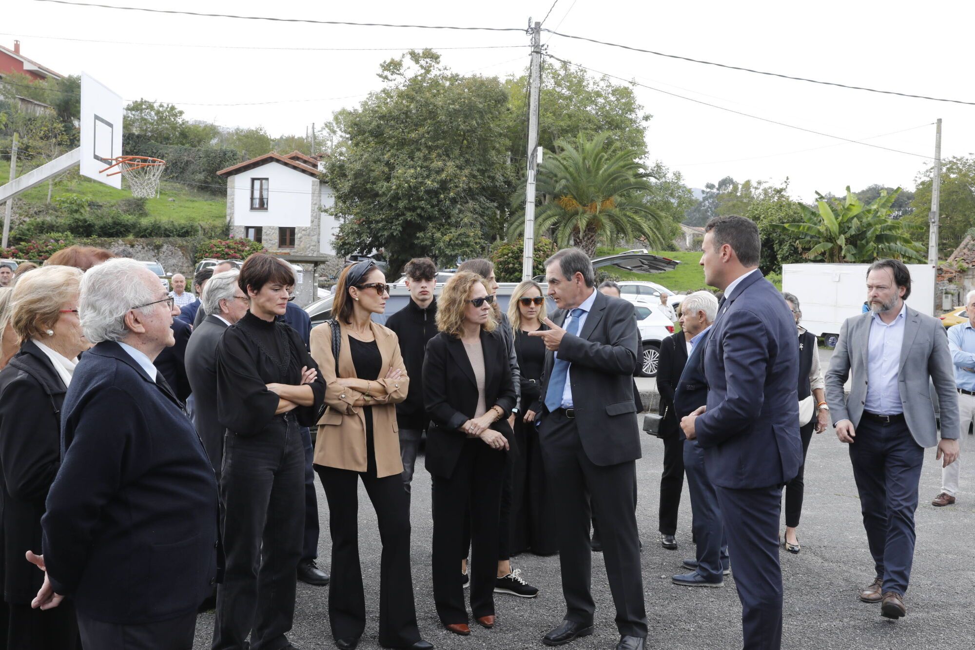 Así fue el funeral de Emilio Serrano en Ribadesella