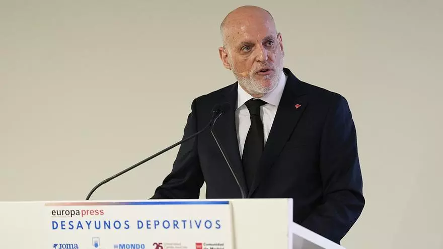 Tebas, sobre la salida de Xabi Alonso: “Algo ha debido pasar que no se sabe”