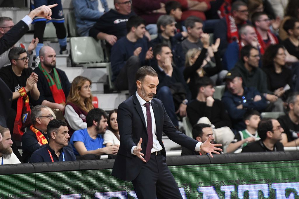 Todas las imágenes del partido del UCAM Murcia contra el Bàsquet Girona