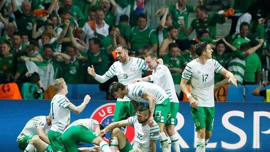 Irlanda se aferra a la Eurocopa a costa de una Italia llena de suplentes (0-1)