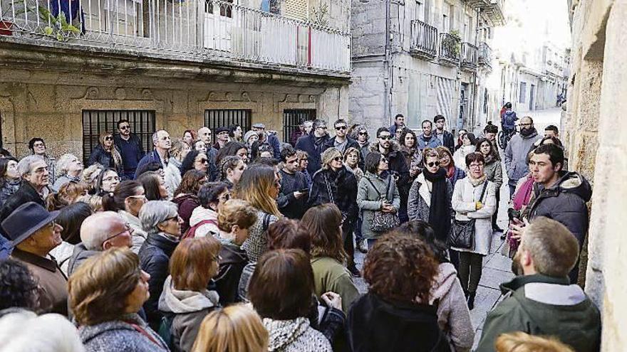 Los asistentes llenaron las calles del Casco Vello.  // Fotos: José Lores