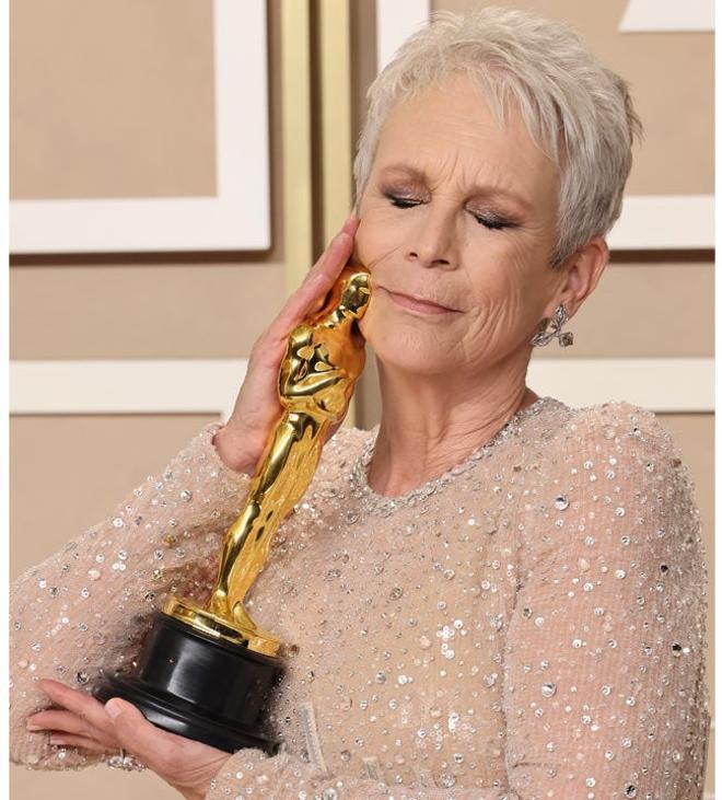 Jaime Lee Curtis en los Oscars 2023