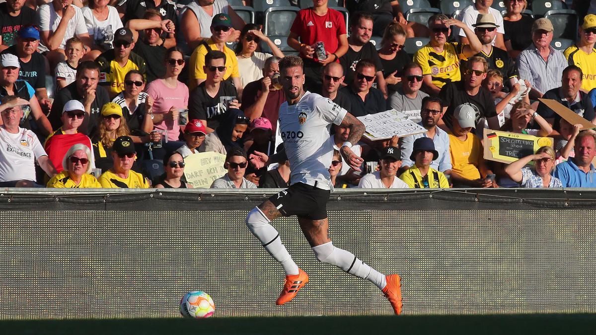 Samu Castillejo, frente al Borussia