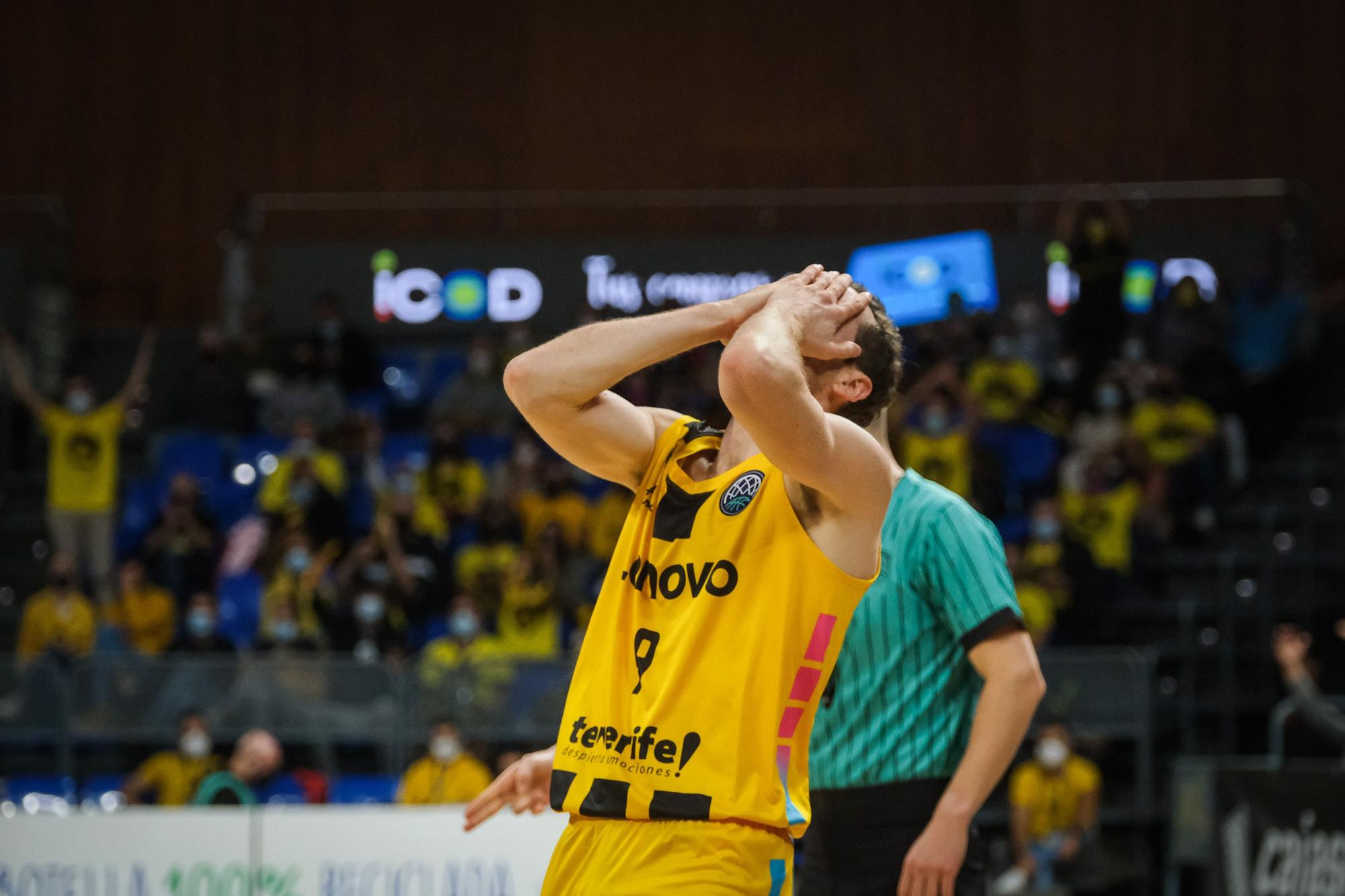 Partido Lenovo Tenerife - MHP Riesen de la Basketball Champions League.