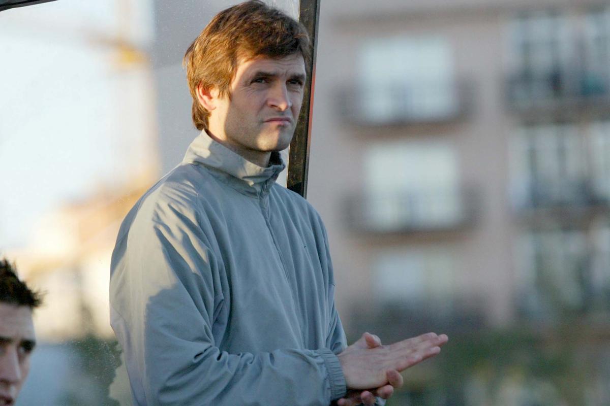 Tito Vilanova l'any 2003, amb el Palafrugell, en una de les seves primeres experiències com a entrenador.