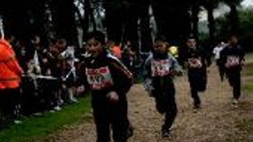 80 JOVENES Y NIÑOS PARTICIPAN EN EL SABADO DEPORTIVO DEL CASCO VIEJO