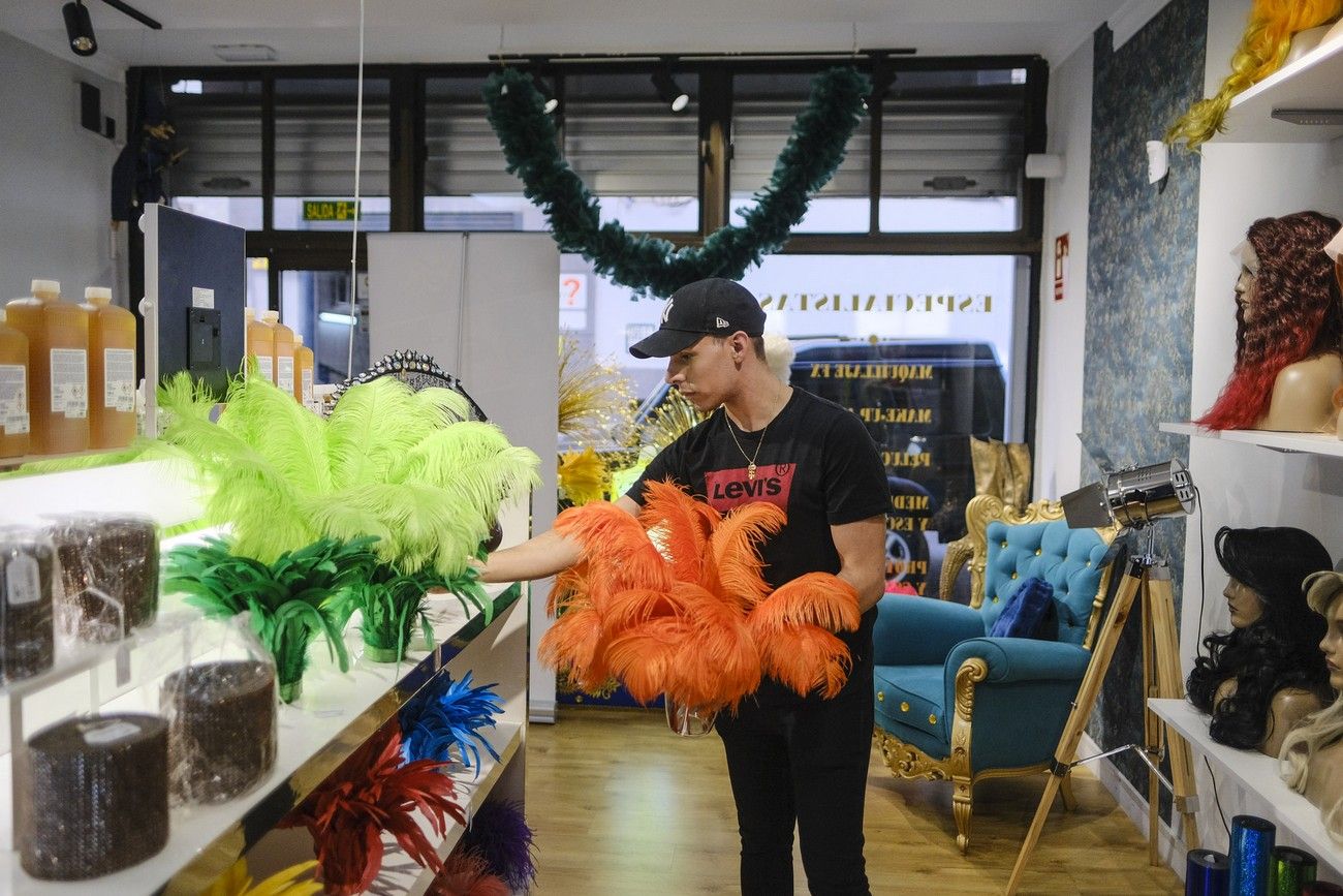 La primera tienda sólo de complementos para Carnaval de Canarias