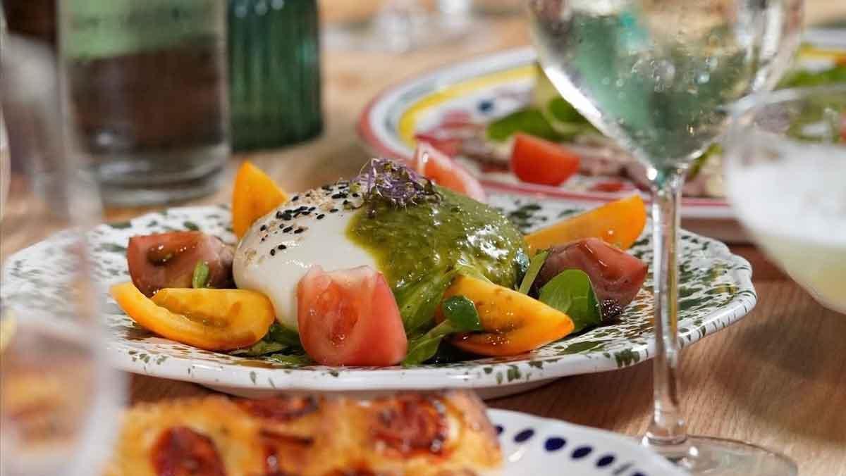 La ensalada de burrata de L'Amoroso.