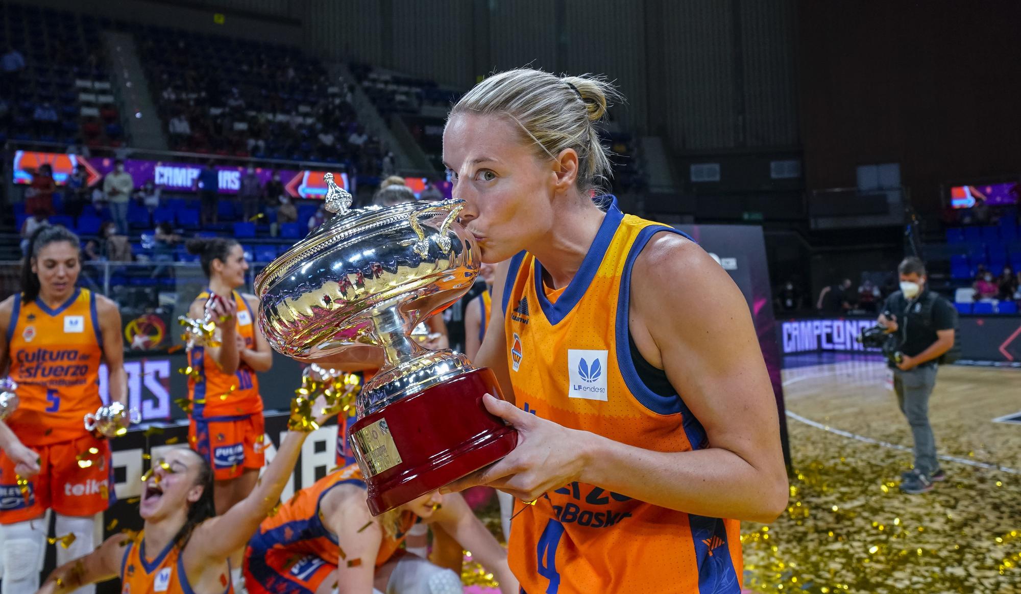 Final Supercopa LF Endesa Valencia Basket - Perfumerías Avenida