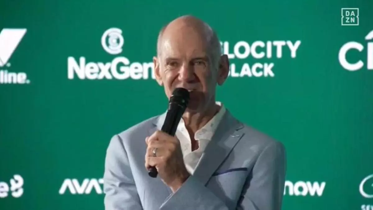 Aston Martin lo confirma: "Newey est芍 centrado al 100% en 2026"