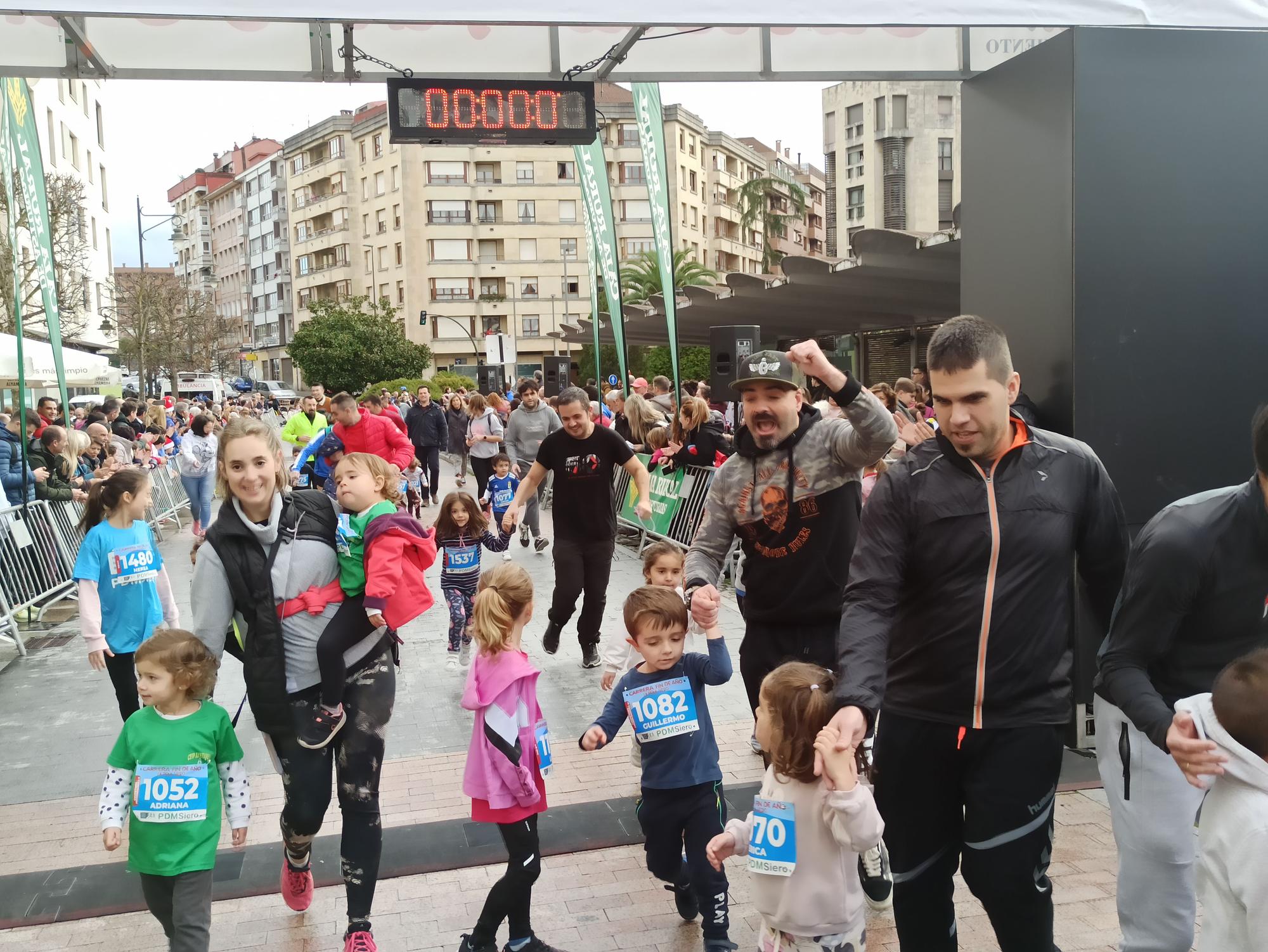 Casi 1.500 participantes disputan la carrera de Fin de Año de Pola de Siero