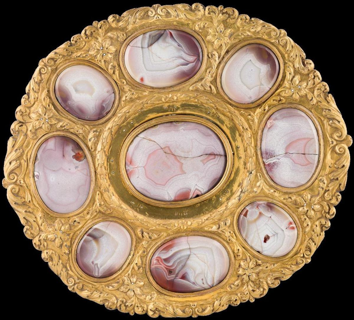 Bandeja de bronce con ágatas engarzadas