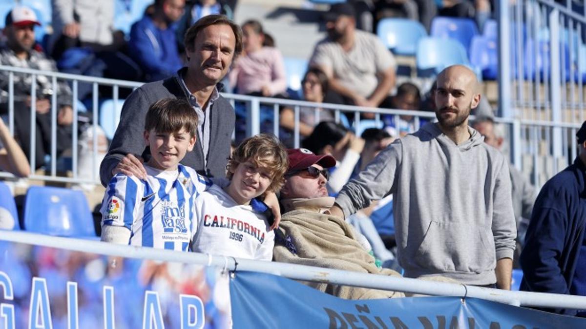 La familia Mapelli en La Rosaleda.