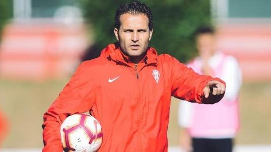 Oficial: Baraja ya no es entrenador del Sporting