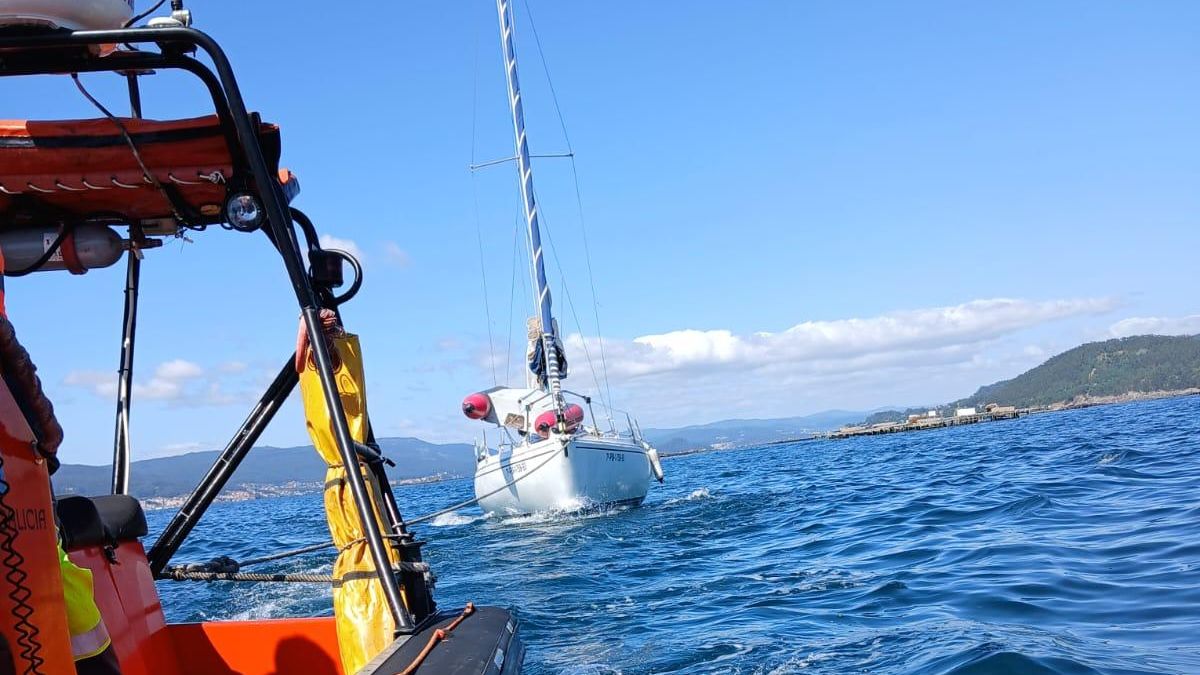 La maniobra de remolque del velero «Cibiu».