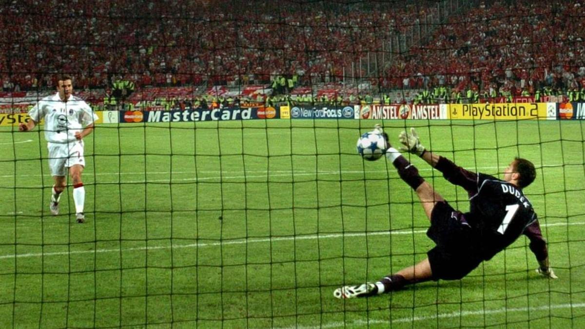 Dudek le paró el penalti decisivo a Shevchenko