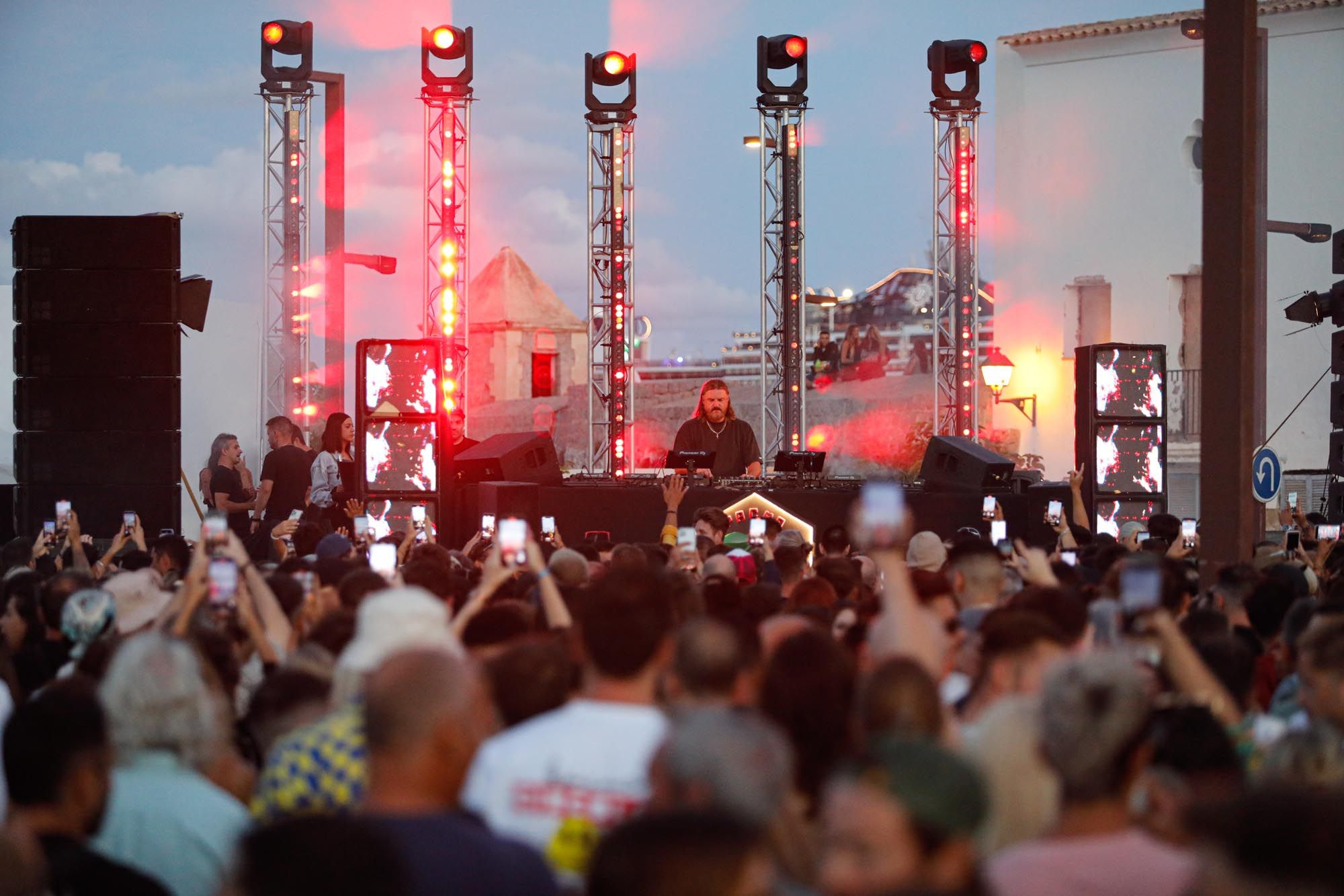 La fiesta de Solomun en el Puerto de Ibiza