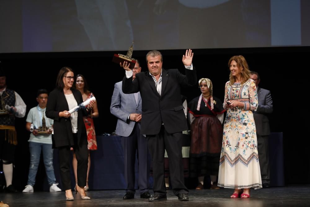 Gala de entrega de los premios Folclore Ciudad de Oviedo