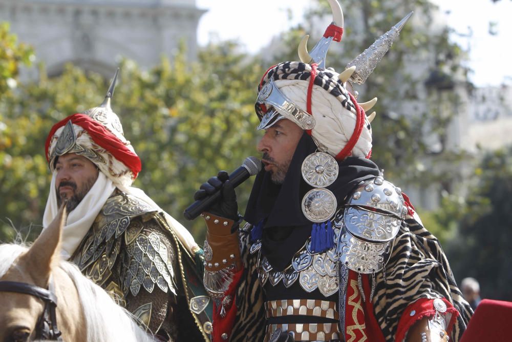 Alardo de Moros y Cristianos por el Nou d'Octubre