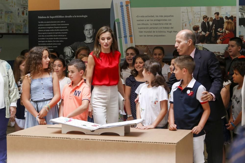 Visita de la Reina Letizia al colegio Quirinal