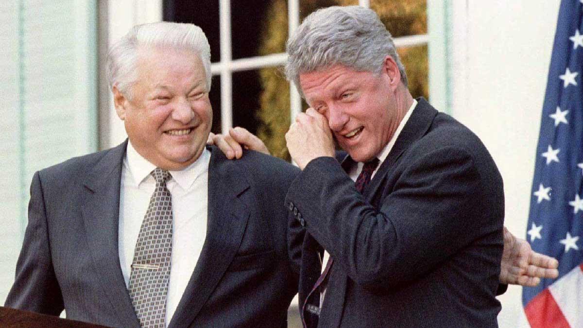 Encuentro entre Bill Clinton y Boris Yeltsin, el 23 de octubre de 1995 .en la clausura de la cumbre en Hyde Park, cerca de Nueva York.