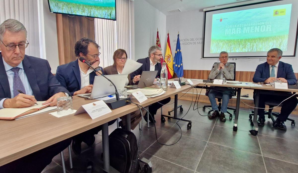 Reunión de la Comisión Interadministrativa del Mar Menor, este martes en la Delegación del Gobierno.