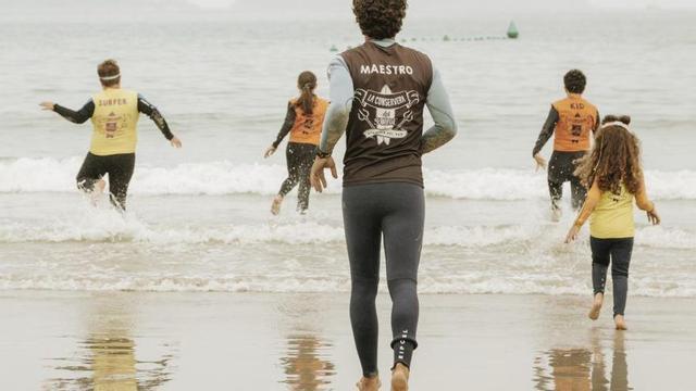 Actividad de surf en el campus del año pasado. |