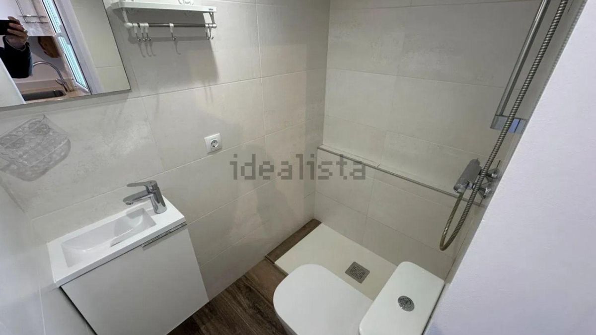 Piden 120.000 € para un estudio de 11 m² en l'Eixample: “Puede ser acogedor” (3)