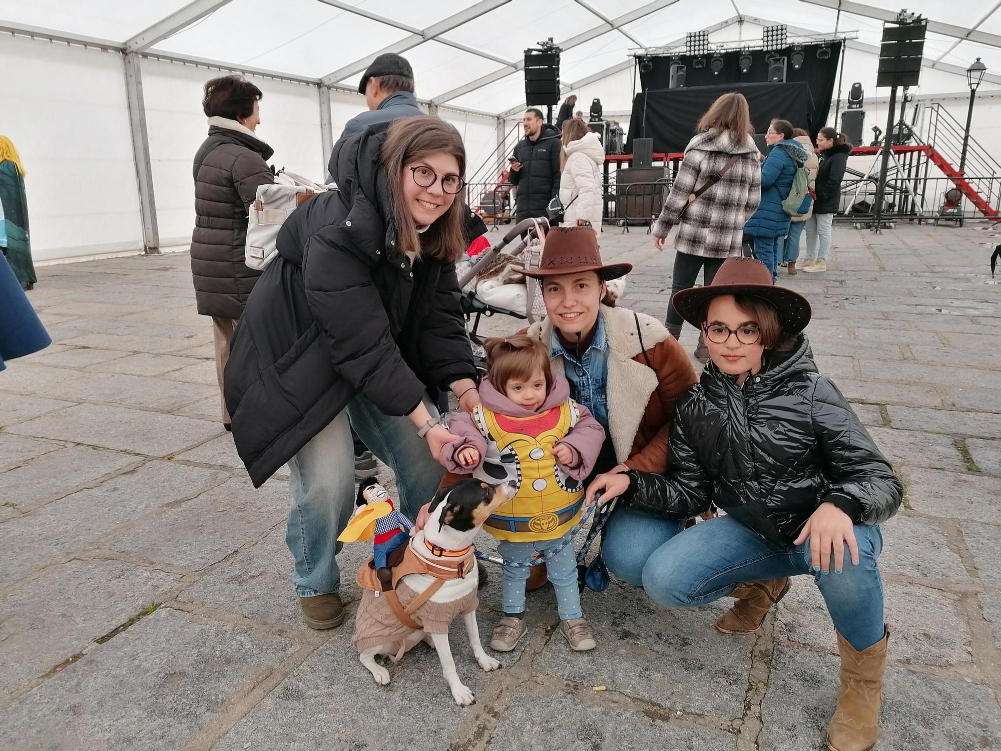 GALERÍA | Las mascotas más carnavaleras de Toro