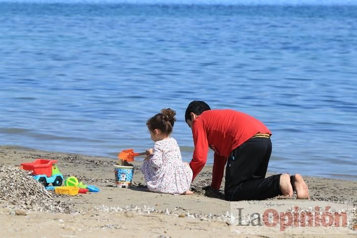 Primer día de paseos al aire libre en Mazarrón