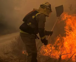 Un incendio que entró de Portugal afecta a casi dos hectáreas en el parque del Xurés
