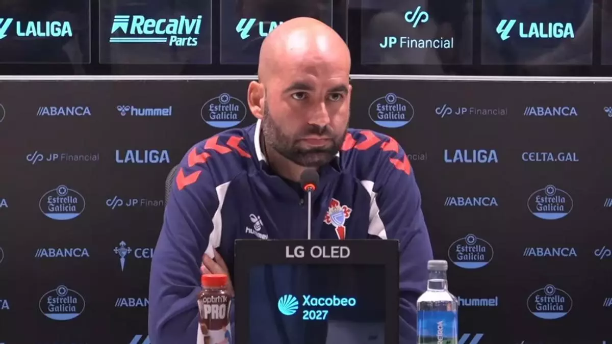 Giráldez, contrario a que se traspase a Javi Rueda: «Es una mala venta»