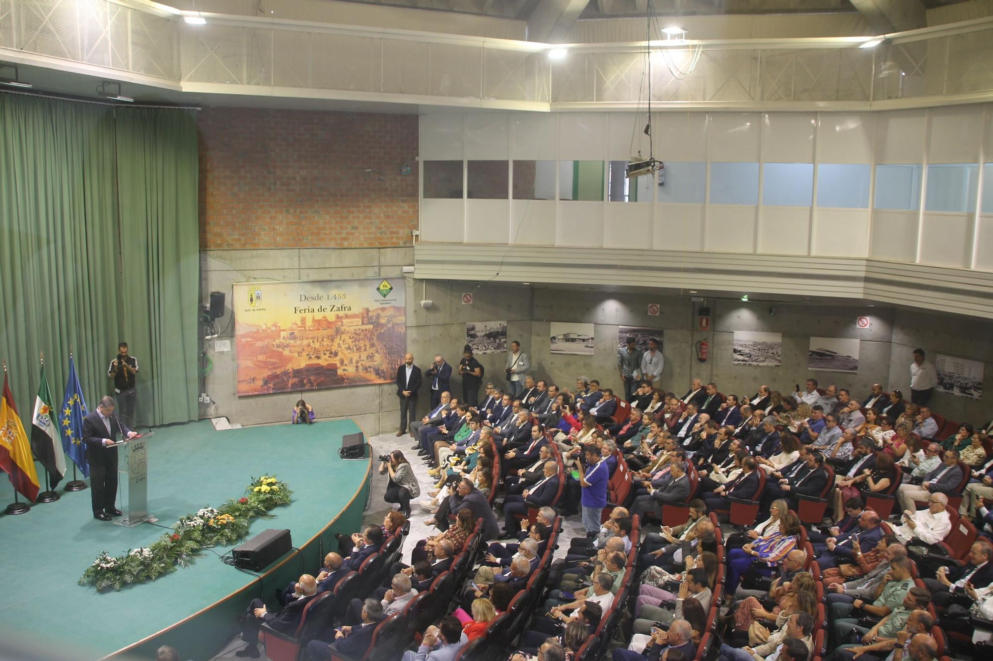 El salón de actos registró un lleno absoluto.